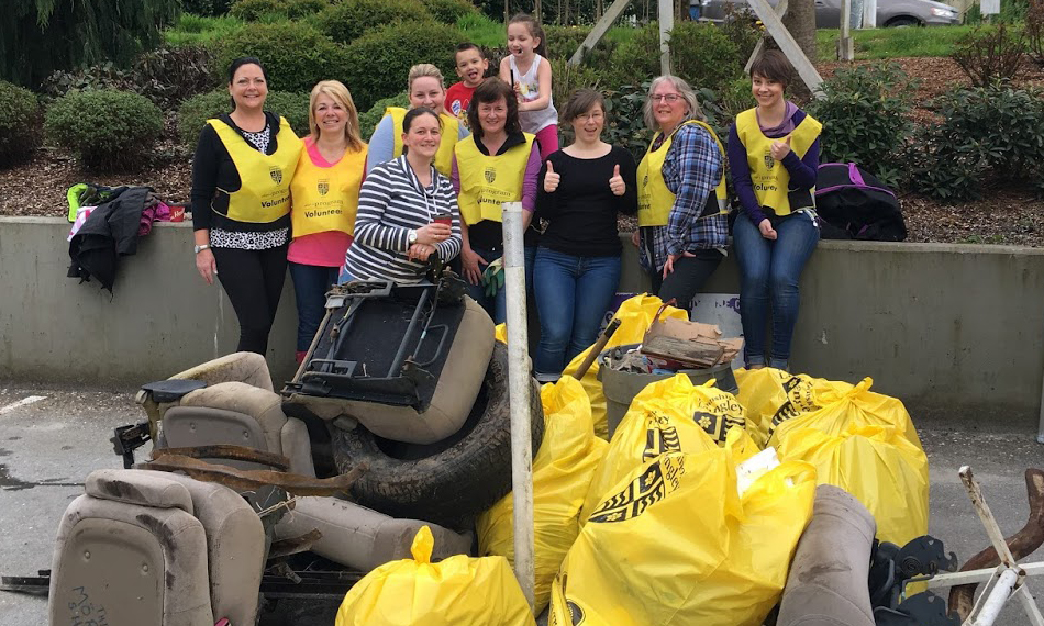 LK Law volunteers to Clean Up Langley 2017
